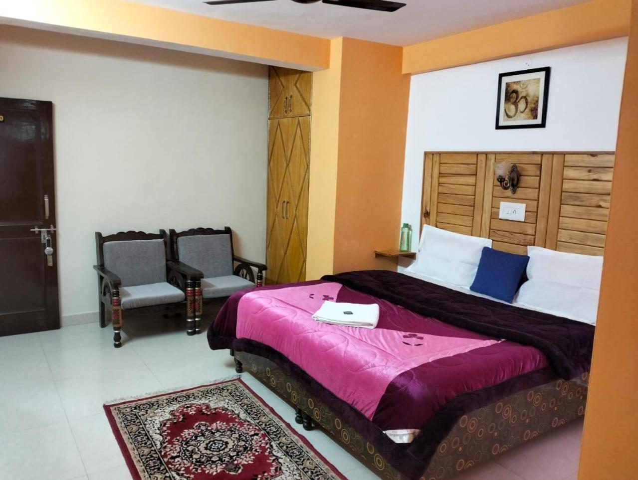 Aman Inn Dharamshala Extérieur photo