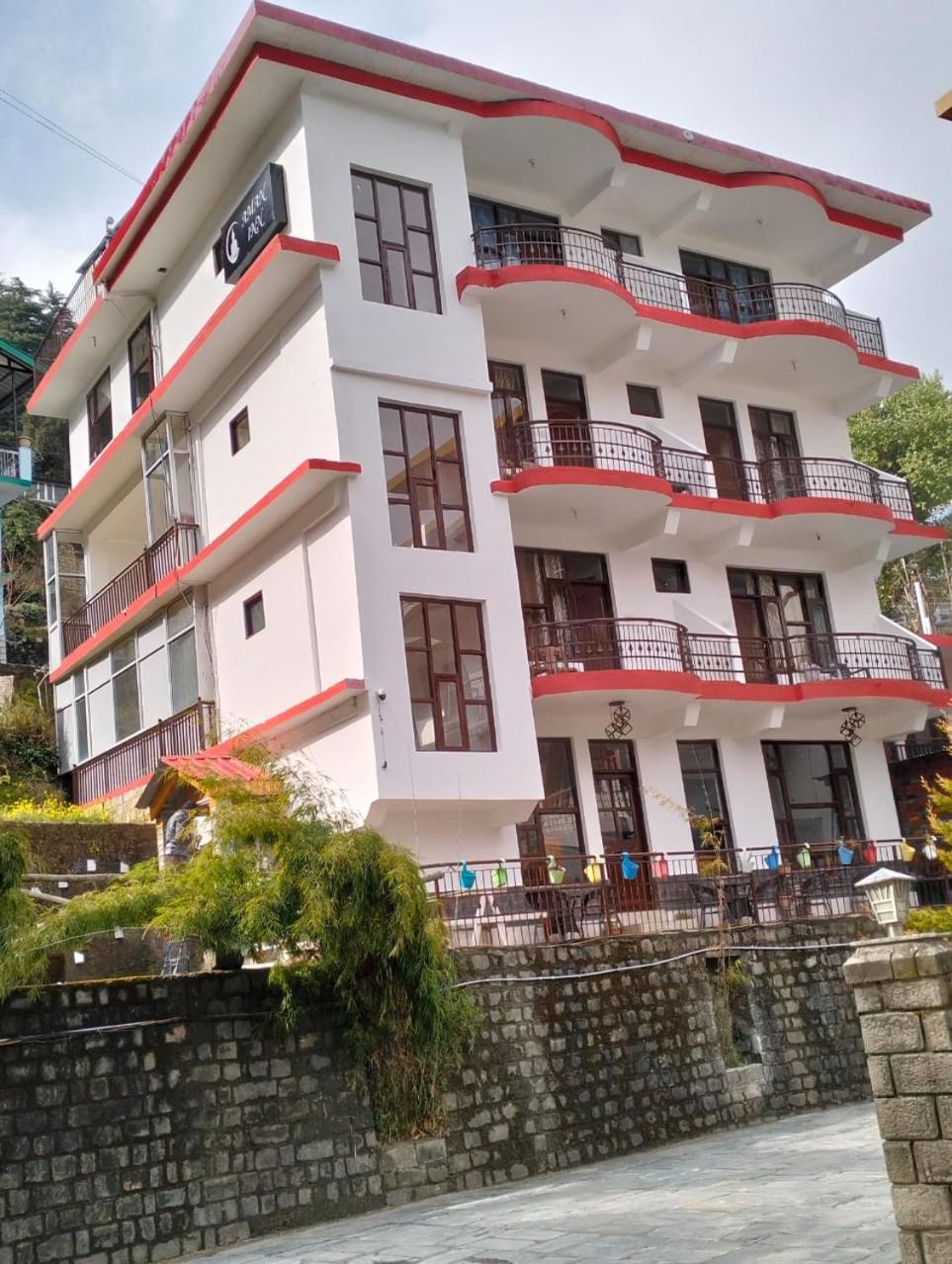 Aman Inn Dharamshala Extérieur photo