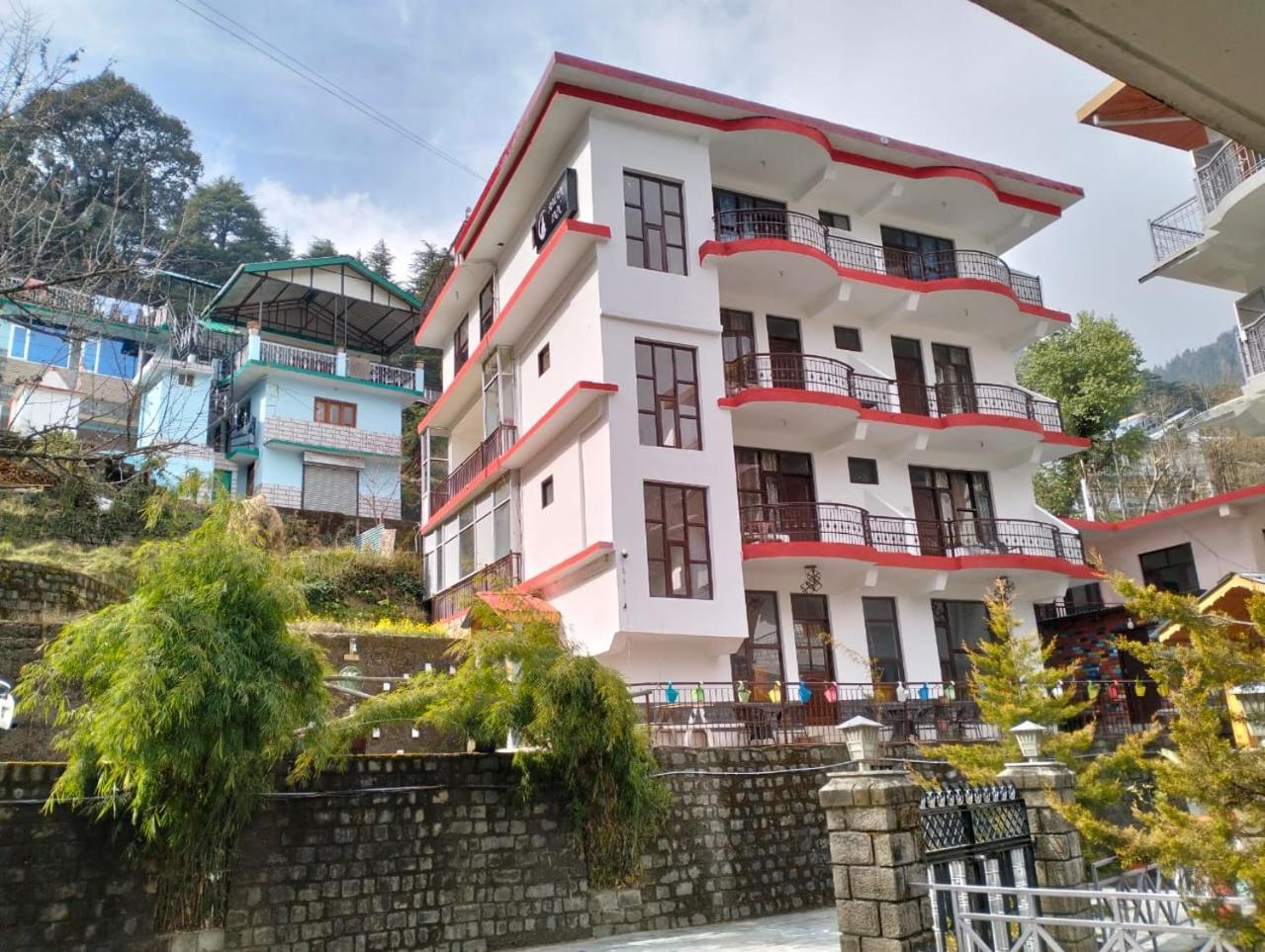 Aman Inn Dharamshala Extérieur photo